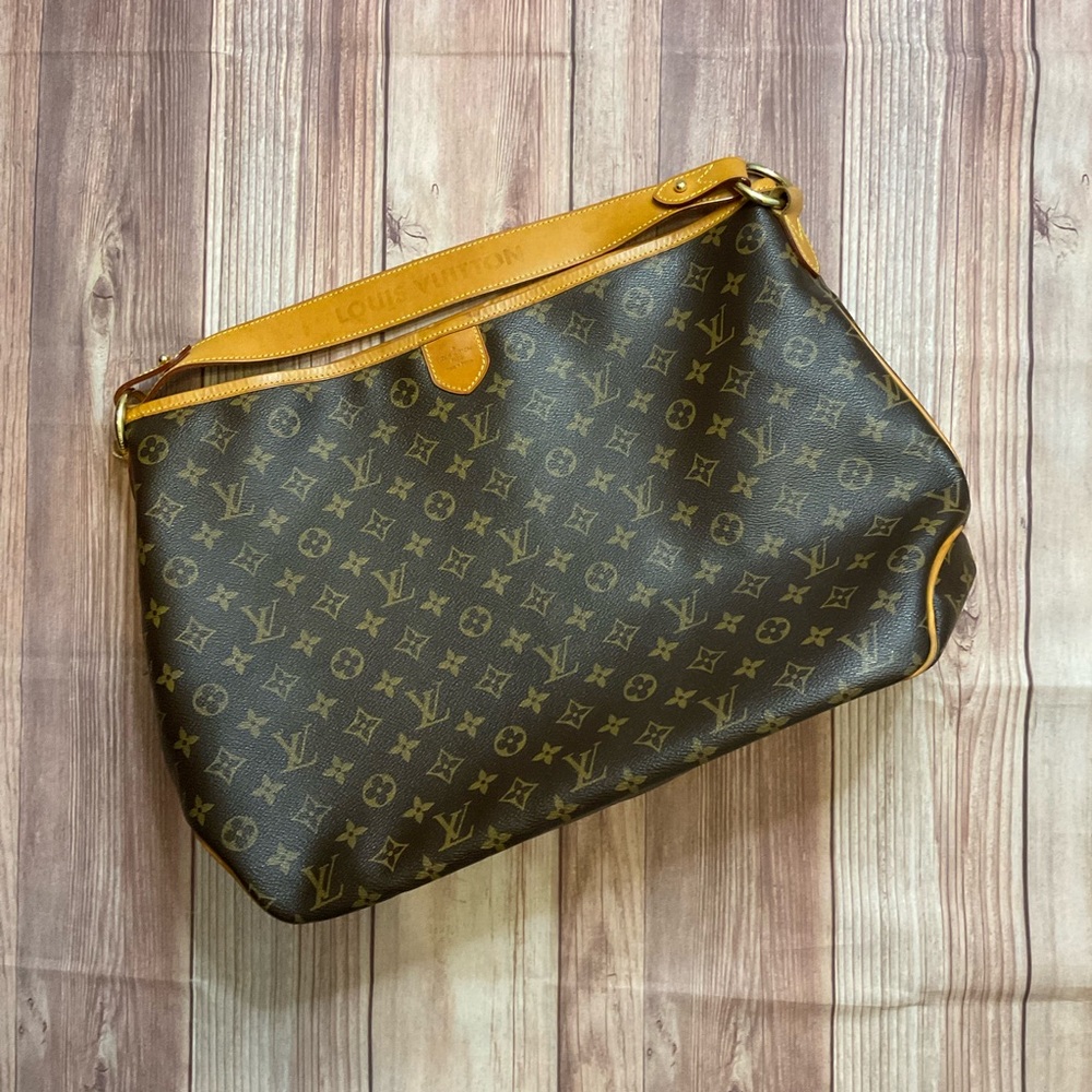 Louis Vuitton Delightful MM in Monogram Canvas